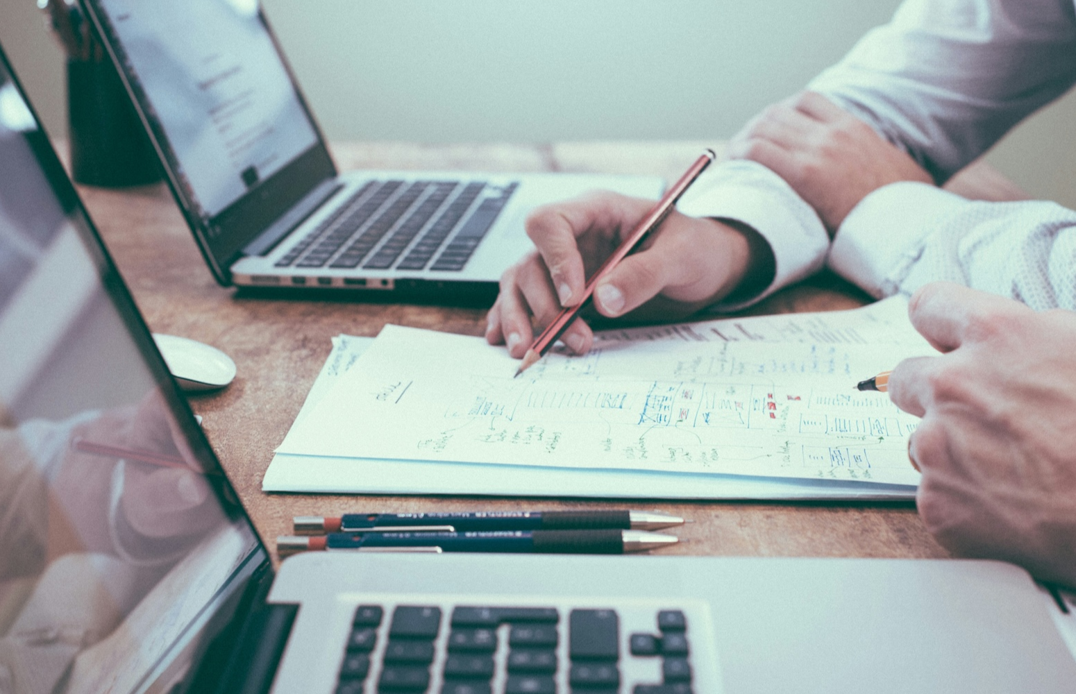 The AZ-305: Microsoft Azure Architect Design certification badge